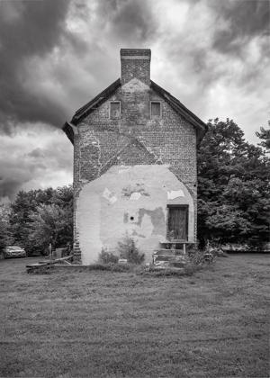 Gable end, with scars of now missing original wing; ca. 1780